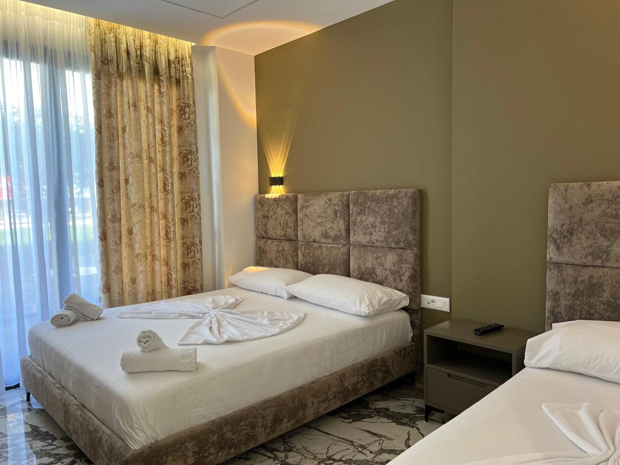 Poseidon Hotel 2 卡萨米尔 外观 照片